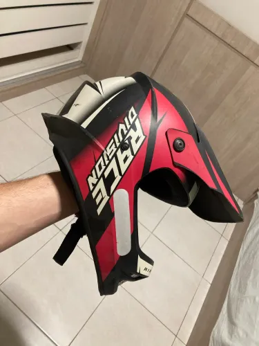 Capacete