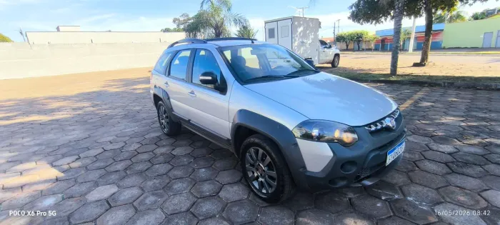 Fiat Palio Weekend Adventure Locker 1.8 Flex 2018
