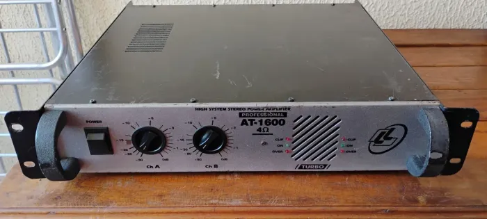 Potência LL Audio AT-1600 4 Ohms