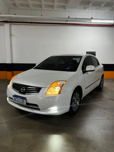 Nissan Sentra S 2.0/ 2.0 Flex Fuel 16V Aut. 2012