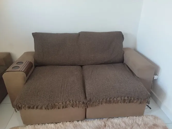 Vendo dois sofá 