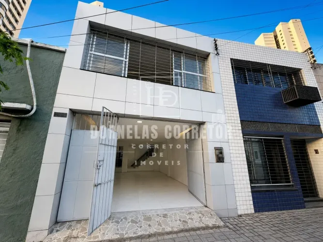 Ponto Comercial em Parnamirim | 2 Pavimentos, 6 Salas, 5 Banheiros.