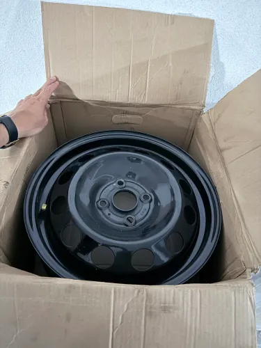 Rodas 15 4x100 pouco uso com bicos!!!