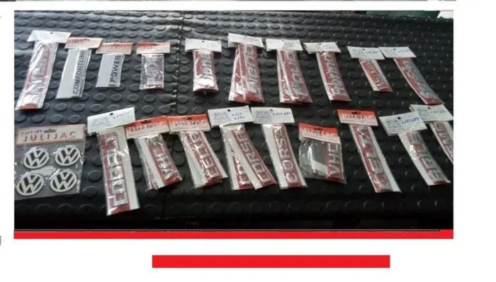 Letras de nomes carro e Emblemas Fiat Vw Gm kzccb pfmym