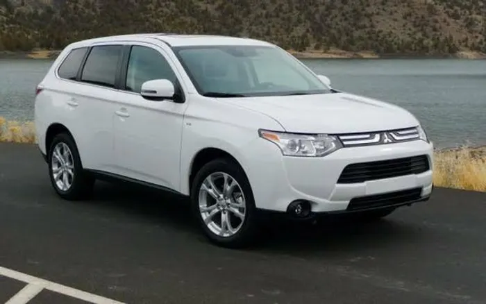 Sucata Mitsubishi Outlander 2014 .peças