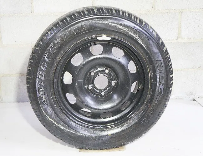 step roda com pneu renault duster original semi novo