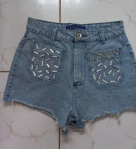 Short jeans