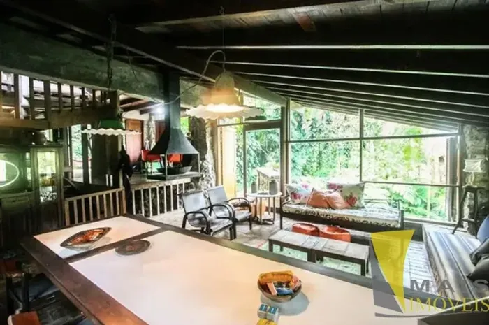 Casa Linda e Aconchegante de 350m envolta a Natureza - Praia Vermelha do Sul! Oportunidade