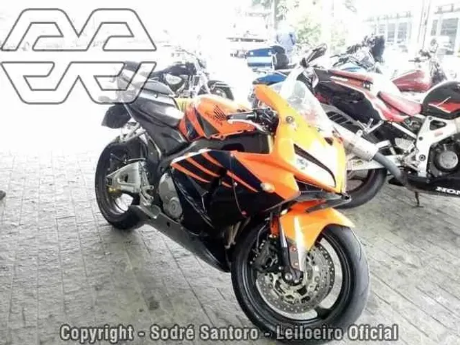 Sucata de moto para retirada de peças Honda Cbr600Rr 2005 2006