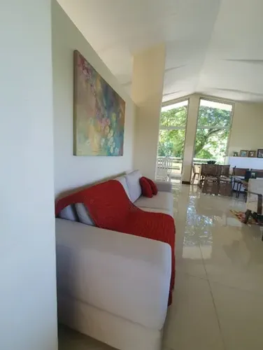 Excelente Casa no Condomínio Aruã com 3 Quartos à Venda - 274m² - Charitas 