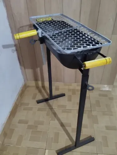 Churrasqueira com pés desmontável, fácil para transportar