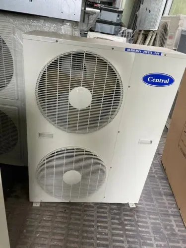 Cond Hitachi 59.000 BTUs 220v 3F
