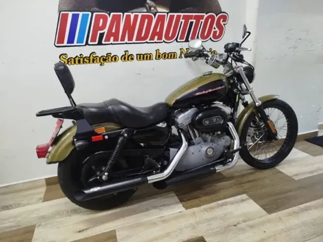 HARLEY DAVIDSON XL 883 CUSTOM