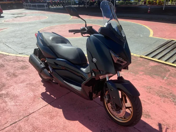 YAMAHA 250 XMAX ABS 2024 VERDE.