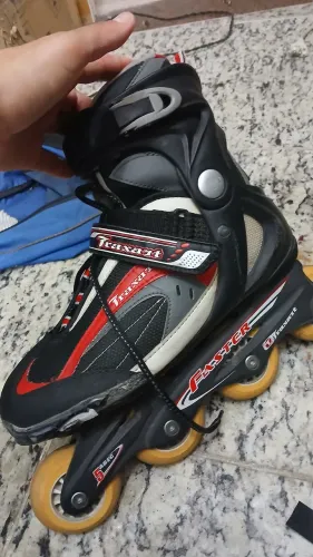 Patins Traxart calça 38/39 acompanha bolsa