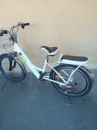 BICICLETA ELETRICA H BIKE BRANCA SEMI NOVA 350 WTS.