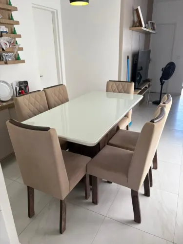VENDO MESA DE JANTAR