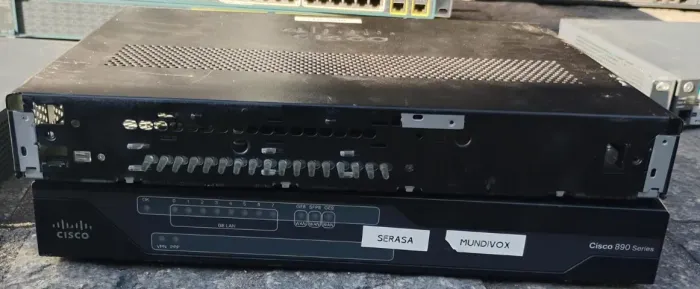 Roteadores de serviços integrados Cisco 890