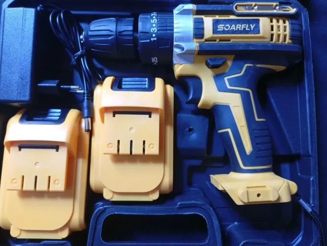 Parafusadeira e furadeira 