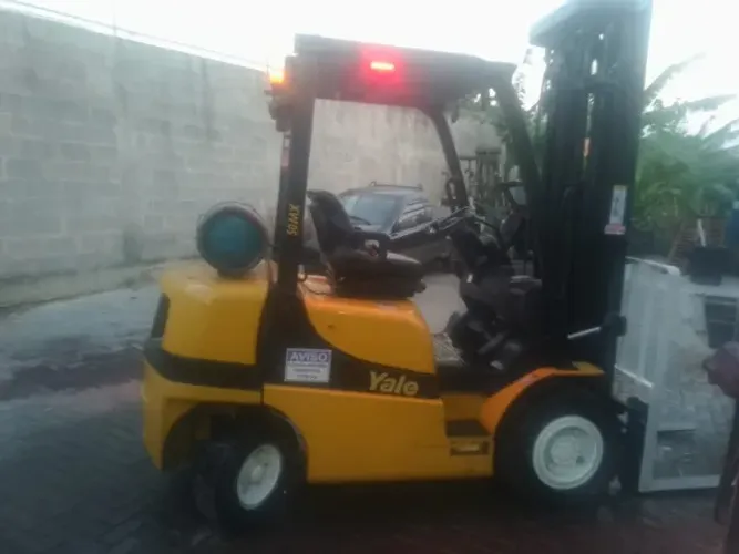 Empilhadeira Yale MX 50