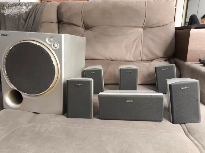 Conjunto de Caixas Sony 6.1