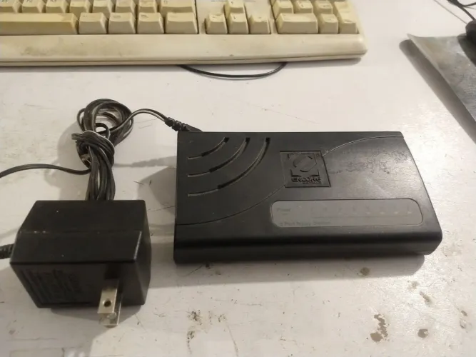 Switch de Rede 8 Portas Encore ENH908-NWY