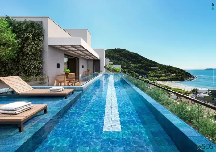 Casa em Condomínio com 03 suítes, proximo da Quatro Ilhas, em Bombinhas- SC