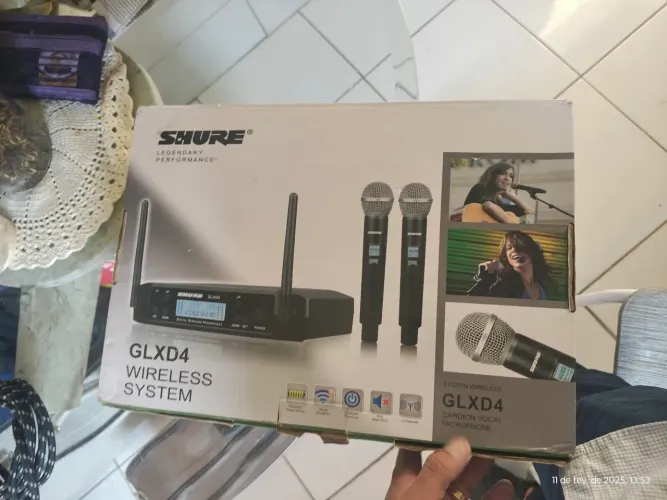 Transmissor Duplo para instrumentos e Microfone Sem Fio Shure GLXD4