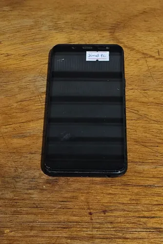 Samsung  SM-J600GT/DS Com Defeito