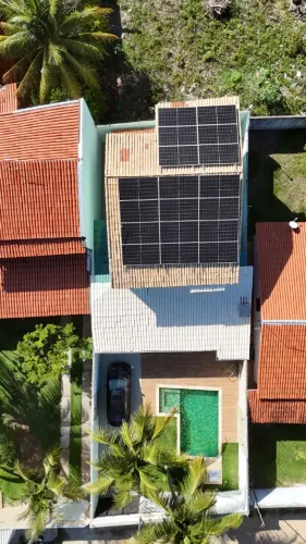 Excelente Casa com Piscina e Energia Solar - Porteira Fechada - Pov. Areia Branca, Aracaju
