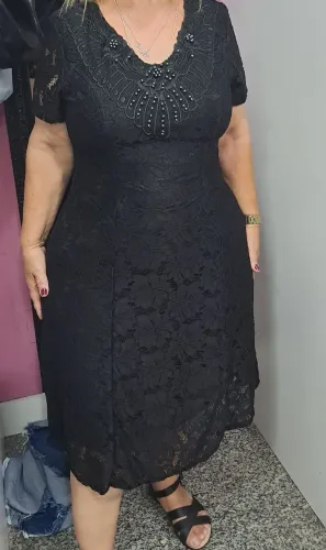 Vestido de renda preto para festa 