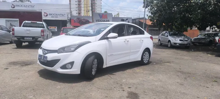 Hyundai HB20S C.style/c.plus1.6 Flex 16V Aut. 4P 2014