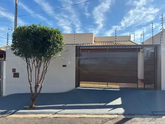 Venda de Casas / Padrão na cidade de Araraquara