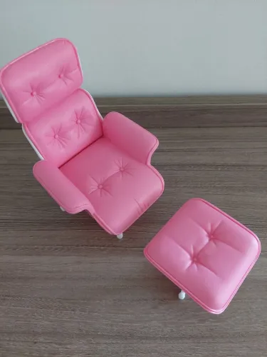 Poltrona e Puff Rosa para Bonecas