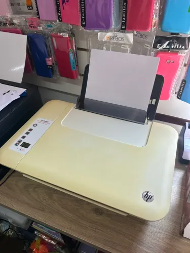 impressora hp 2546 com cartuchos novos