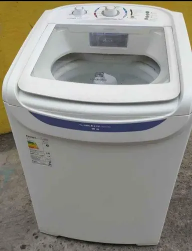Máquina Eletrolux turbo capacidade 15 kg semi-nova entrego o teste na hora