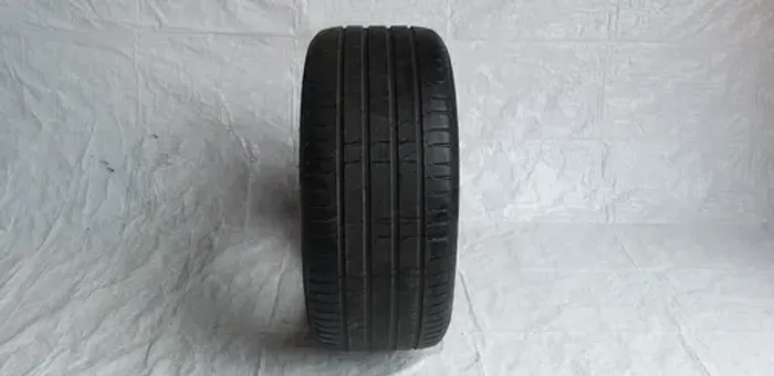 Pneu Michelin 285-40-r20 Vulcanizado