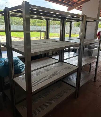 Estante em aço inox FASTINOX