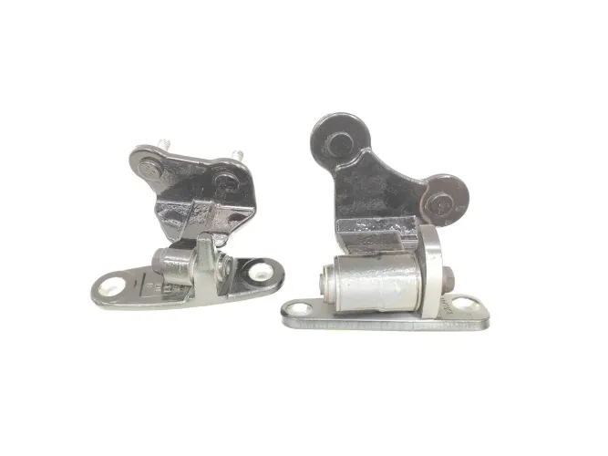 Dobradiça Porta Traseira Esquerda Mercedes C180 2010 W204