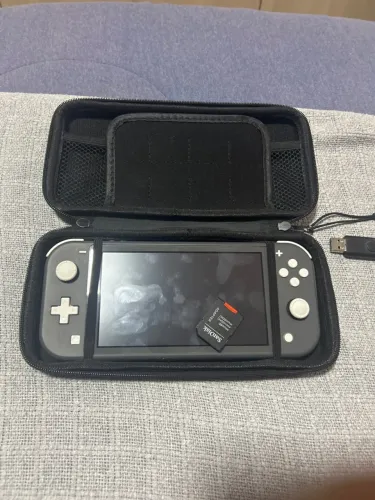 Nintendo Switch Lite PRETO - desbloqueado