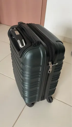 Mala de viagem pequena 