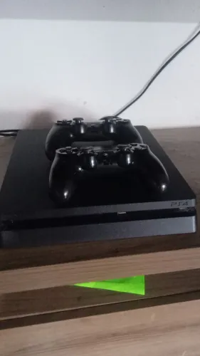 Playstation 4 1Th de memória 