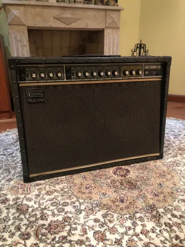 Amplificador Roland Jazz Chorus
