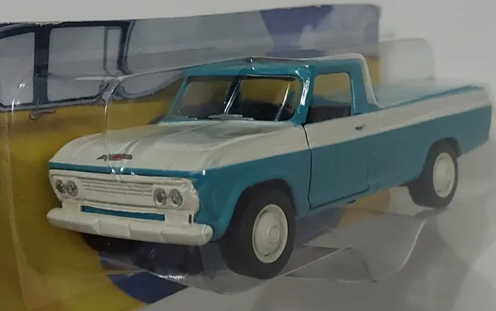 Caminhão Chevrolet C-10 1967 - Escala 1:43