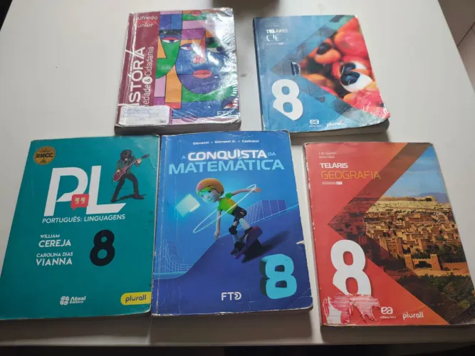 Livros 8o ano Colégio Militar 