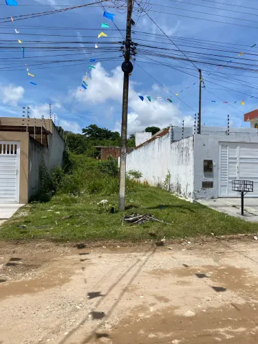 Terreno medindo 6  x 27