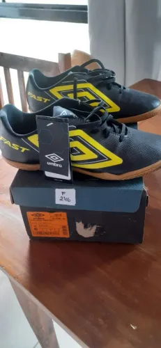 Chuteira futsal