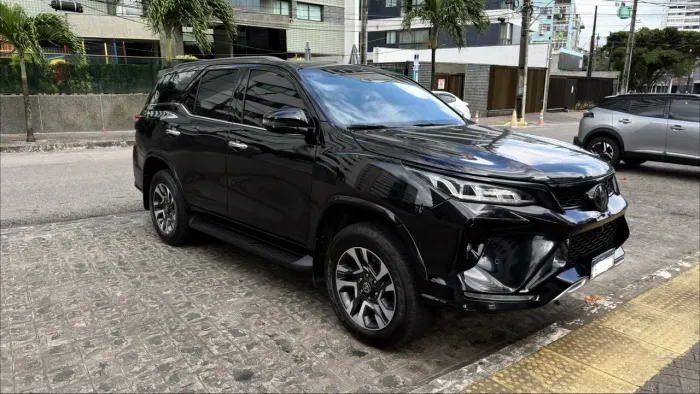 Toyota Hilux SW4 Diamond 2.8 TB 4X4 Die. Aut. 2022