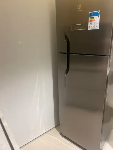 Geladeira Electrolux 371 litros