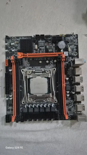 ?Kit Xeon E5 2670 v3 + Placa Mãe X99 LGA 2011-3 (Ótimo p/ PC Gamer)